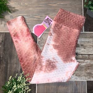 *SOLD* Shosho Butt Sculpting Leggings.